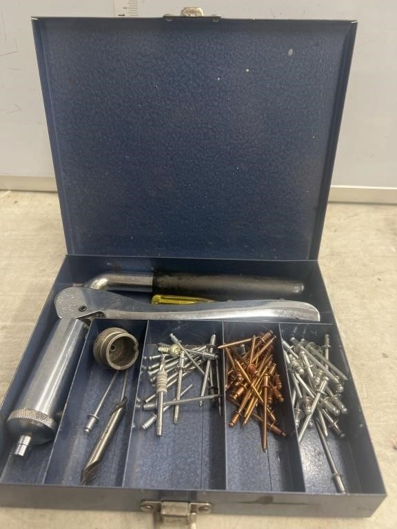 Vintage Richline Professional Rivet Gun Kit