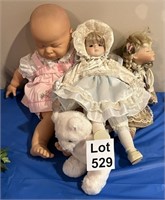 Vintage Dolls and Bear Lot