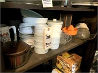 Box of Kitchenwares, 8 Ramekins, 4 Microwave