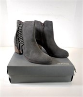 NEW Kenneth Cole Women's Boots (Size: 8)