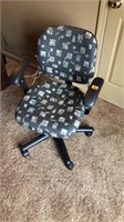 Roll Around Pattern Office Chair