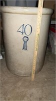 No 40 Stoneware Crock (29x 22)