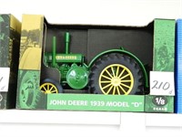 John Deere 1939 D 1/8 Scale Tractor (NIB)