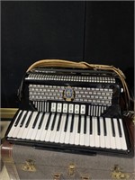 ACCORDION IN VELVET LINED CASE BY LINDO VERY GOOD