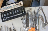 LARGE LOT OF ASSORTED TOOLS