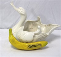 Vtg. Hull "Pretty Boy" Ceramic White Swan Planter