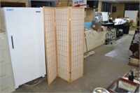 6' Folding Room Divider Screen