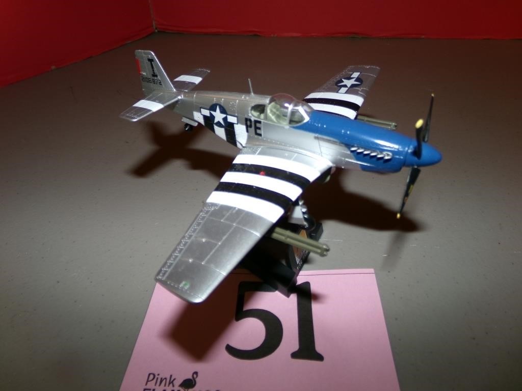 MODEL AIRPLANE 1;72 SCALE