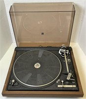 Dual CS 1246 Turntable. Powers On. 16-3/4”L x