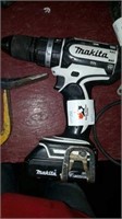 Makita drill w battery