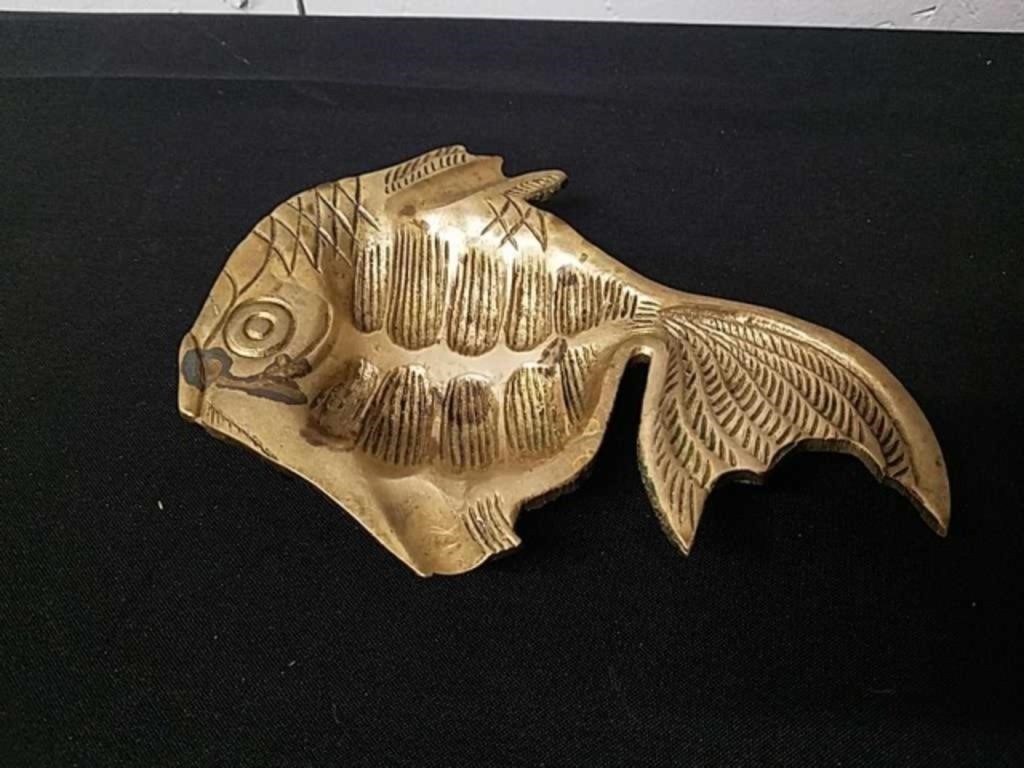 7X 5 inch brass fish ashtray