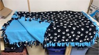 Dog Paw Tie Throw Blanket