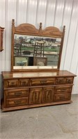Broyhills Dresser With Mirror 5’ x 12”