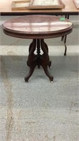 Antique oval Table