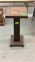 Pedestal Stand 3’ T