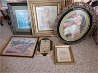 Assortment of Vintage wall art