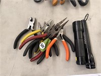 Small tools and flashlights