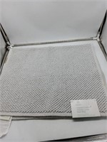 Haven chunky loop bath rug 21 in x 34 in