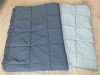 (2) TWIN REVERSIBLE COMFORTERS