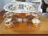 TOWLE Silver Plated Punch Bowl & 8 cups