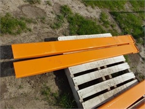 New unused 6' pallet fork extensions