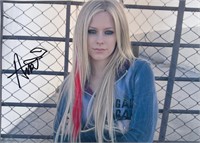 Autograph COA Avril Lavigne Photo