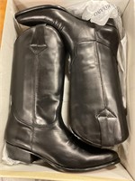 New George’s Marciano boots size 9