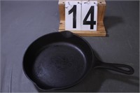 Wagner Ware 9" Cast Iron Skillet