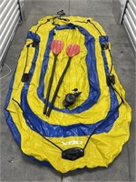OBX 4 PERSON INFLATABLE RAFT W PADDLES & AIR PUMP