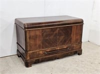 WATERFALL CEDAR CHEST WITH DRAWER
