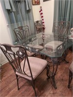 Glass and metal table w 4 chairs  42x42
