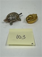 Vintage Turtle Salt Cellar Collectibles