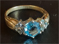 10K GOLD 1.0CTTW BLUE TOPAZ RING SIZE 7