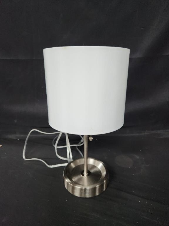 Small table lamp (no bulb)