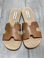 Steve Madden Ladies Sandals Size 8 (light Use)