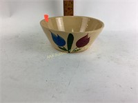 Watt Ovenware Ceramic Bowl with floral accenting,