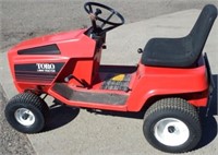 Toro 11 hp. Riding Lawn Mower / Tractor