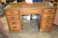 Knee Hole Desk with Glasss Top