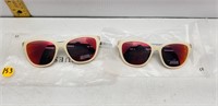 2 GUESS LADIES HOLLYWOOD SUNGLASSES