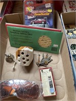 BOX LOT TRINKETS