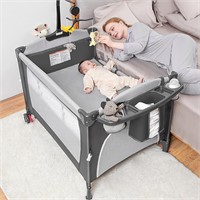 Baby Bassinet Bedside Sleeper 5 in-1 Pack and Play