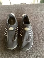 G) surf gear, size 10 water shoes