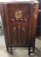 VINTAGE RADIO