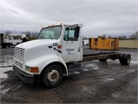 2002 International 4700 LPX 19' S/A Cab & Chassis