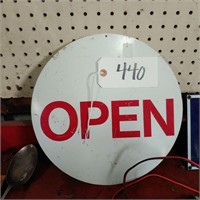 Open/Closed Metal Sign