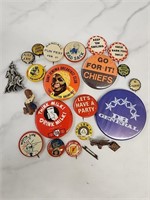 Lot of vintage pinback buttons and pins Aunt
