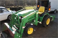 John Deere 4110 Compact Utility Tractor