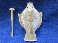 old "fish" opium bottle (mother of pearl inlay)