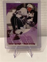 Wayne Gretzky Flair Center Spotlight Insert Card
