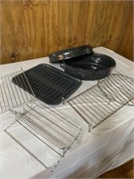 Large Roaster, Broiling Pan, Wire Racks
